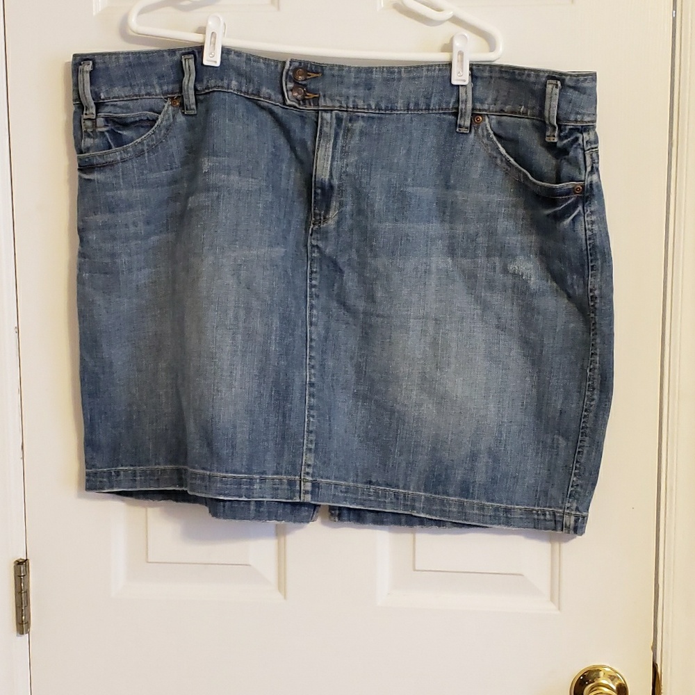 Old Navy Jean skirt Size 24